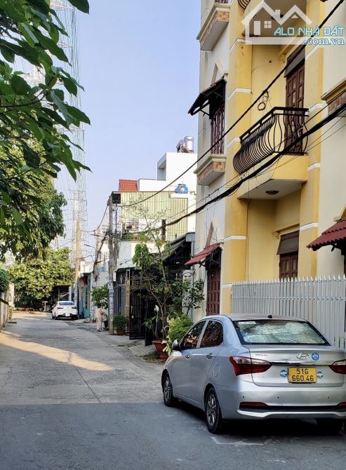 BÁN DÃY TRỌ 5PHÒNG 83M2(4.4X19M)DÒNG TIỀN 7TR/TH , HẺM OTO,PTÂN CHÁNH HIỆP , Q12 💰3.5ty - 3