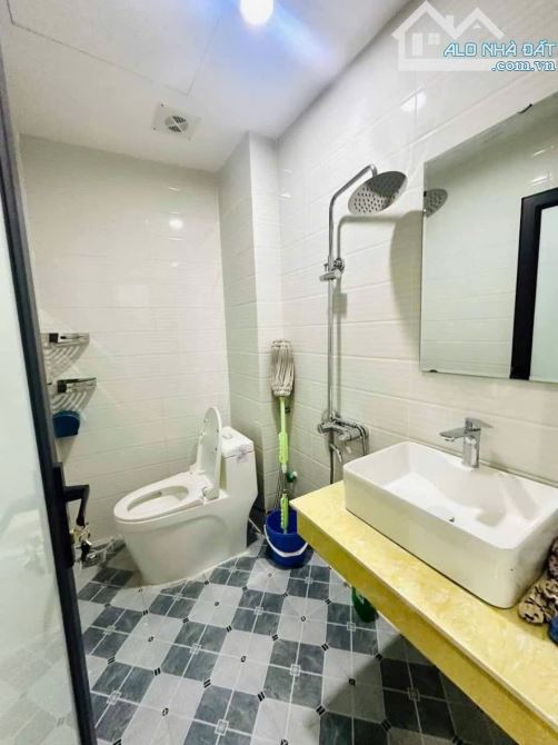NHÀ ĐẸP XÃ KIM CHUNG, HOÀI ĐỨC-30M-3 NGỦ-MẶT TIỀN 3,7M- VÀI BƯỚC Ô TÔ QUA NHÀ-GIÁ 3,9 TỶ - 3