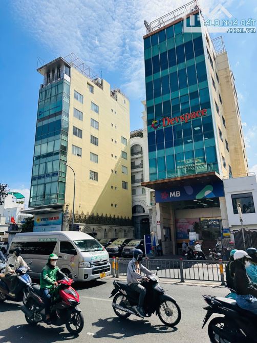 Giảm 15 Tỷ Bán Gấp Mặt Tiền Lê Văn Duyệt, 17x23m, cn 350m2, Cấp 4, GPXD: Hầm-10 Lầu - 3