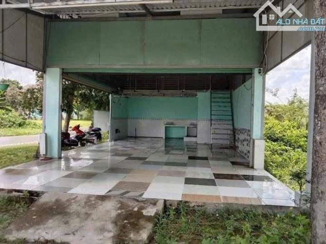 Bán đất+3 căn nhà Hoàng Long thị trấn Bến Lức Long An - 3