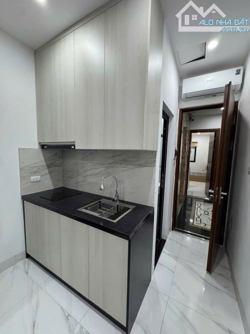 Cho Thuê CCMN Ngõ 16 Nguyễn Phúc Lai Đống Đa 20m2 Studio Cửa Sổ Ban Công Thang Máy Gần Chợ - 3