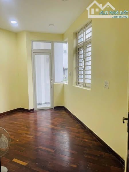 Nhà  Đường Nguyễn Văn Nguyễn Quận 1 Phường Tân Định. - 3