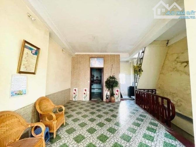 GIÁP NHẤT THANH XUÂN 63M 17 TỶ 6 TẦNG MT 4M MẶT PHỐ VỈA HÈ ÔTÔ ĐÕ KINH DOANH ĐỈNH - 3