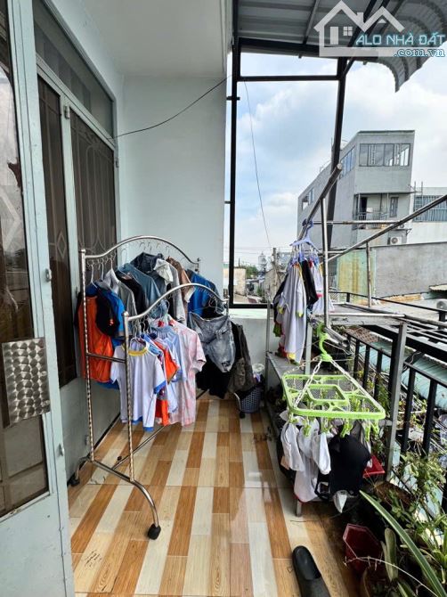 Nhà phố 2 tầng hẽm xe tải chưa đến 4 đồng DT46m2 - Ngang 4m Sổ đẹp nở hậu tài lộc - 3