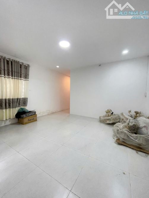 Bán nhà Q11, Gần Đầm Sen, 46m2, 1 tầng, hẻm rộng, nhỉnh 5 tỷ - 3