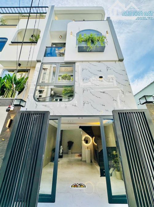 Nhà Đẹp - HXH Phạm Văn Chiêu, Gò Vấp - Trệt, Lửng, 2 Lầu, Sân Thượng - 4,5x11m - 6,990 tỷ - 32