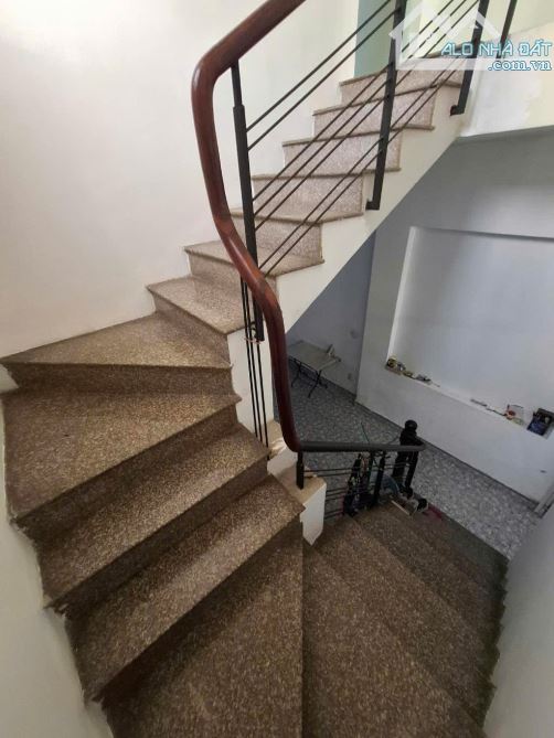 Nhà 2 tầng mặt tiền đường THẠNH LỘC 16 phường THẠNH LỘC Q12, dt 100m²(4mx27m) 💰 7,5 tỷ - 4