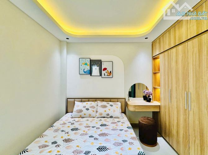 Nhà Đẹp - HXH Phạm Văn Chiêu, Gò Vấp - Trệt, Lửng, 2 Lầu, Sân Thượng - 4,5x11m - 6,990 tỷ - 4