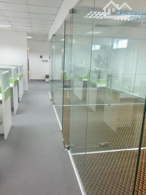 Cho thuê văn phòng trọn gói Phố Cổ, Đường Cửa Bắc, Phòng 4-5 người giá 8tr bao gồm đầy đủ - 4