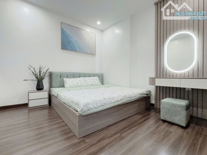 Cho thuê căn hộ 2 ngủ giá chỉ 10tr tại Hoàng Huy Commerce - 4