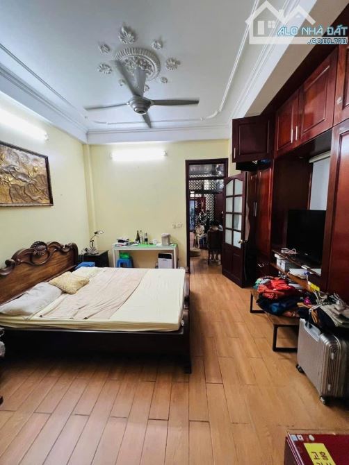 Phân lô Trần Quốc Hoàn - Cầu Giấy. 3 mặt tiền, ô tô tránh - kinh doanh - nhỉnh 18 tỷ - 4