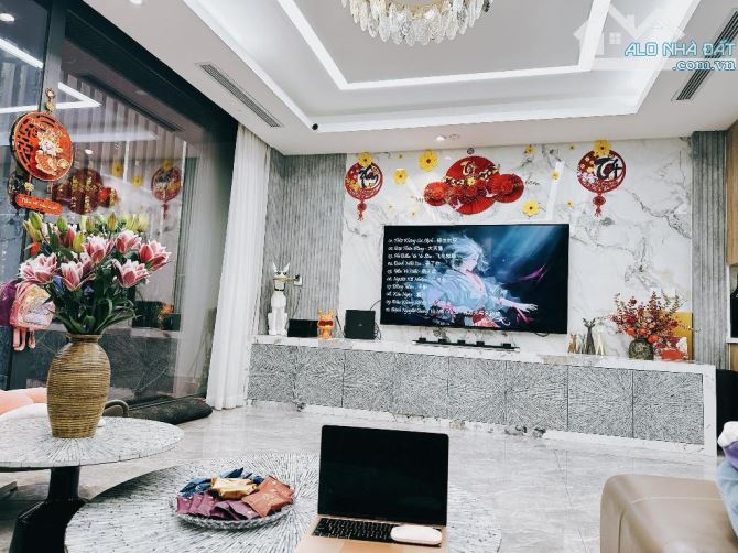 BÁN BIỆT THỰ LIỀN KỀ LÔ GÓC TRƯỜNG CHINH - ĐỐNG ĐA - VỈA HÈ - 80M2-4T MT5m - 4