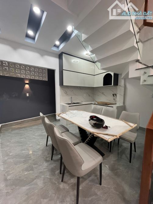 Nhà 3 tầng Kiệt Trần Phú Cách Mặt Tiền đường chính 20m - 4