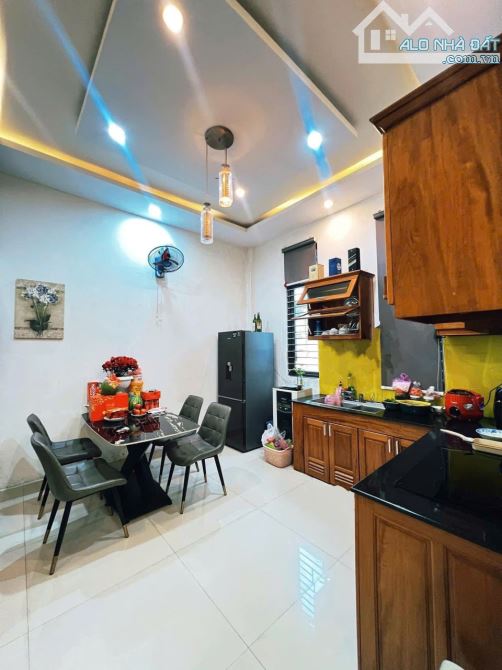Bán nhà 3 tầng 2 mặt kiệt 7m đường nguyễn công trứ sát cầu sông hàn và cầu rồng (sơn trà) - 4