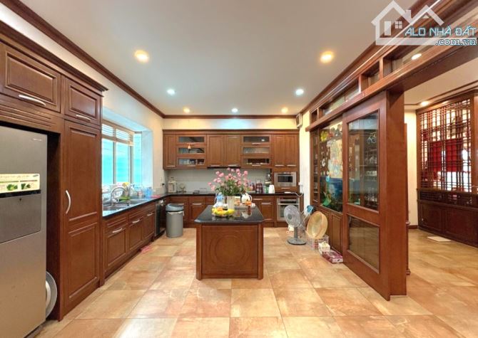 Bán biệt thự sân vườn phố Võng Thị Tây Hồ 152m2 nhỉnh 30 tỷ gần kề Hồ Tây - 4