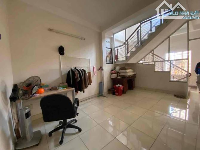 BÁN NHÀ 3 TẦNG MẶT TIỀN LÊ TRỌNG TẤN, 72m2 – GÓC NGÃ TƯ KINH DOANH SẦM UẤT - CHỈ 4 TỶ - 4