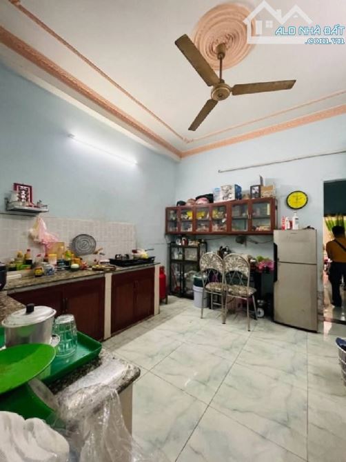 Bán nhà Tân Hòa Đông hẻm 8m ( 4 X 18 ) nhà đúc 3PN vừa ở vừa kinh doanh giá 7,2 tỷ. - 4