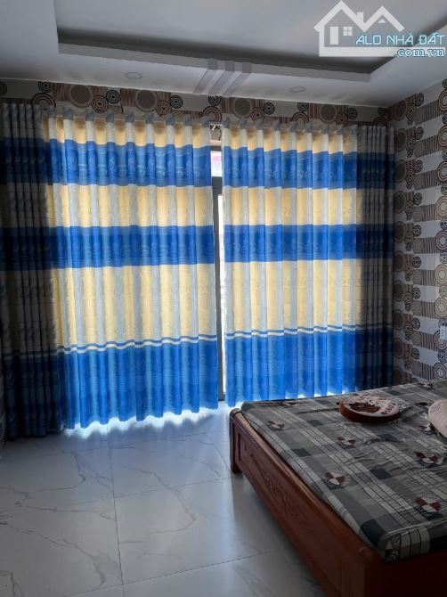MTKD LÊ THIỆT-NGUYỄN SƠN - ĐƯỜNG 12M CÓ LỀ-5x22- 2 TẦNG-14 TỶ - 4