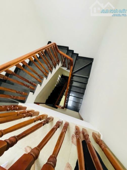 🏙️ NHÀ ĐẸP – KHU VIP HIỆP BÌNH CHÁNH – 3 TẦNG KIÊN CỐ – HẺM XE HƠI – SÁT PHẠM VĂN ĐỒNG - 5