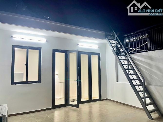 NHÀ ĐẸP 4 LẦU HẺM 7M CHỈ CÁCH MT HẬU GIANG 20M - 5