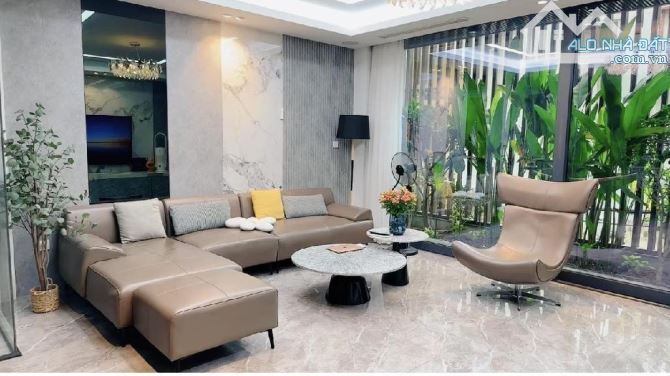 BÁN BIỆT THỰ LIỀN KỀ LÔ GÓC TRƯỜNG CHINH - ĐỐNG ĐA - VỈA HÈ - 80M2-4T MT5m - 5