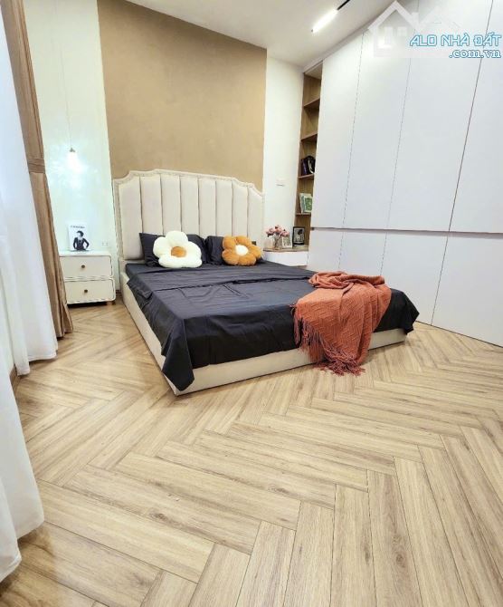 BÁN NHÀ MỚI NGÕ MAI HƯƠNG BẠCH MAI HAI BÀ TRƯNG 40M² x 5 TẦNG – 8 TỶ - 5
