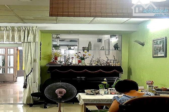 Bán gấp ở ngay, nhà 3 tầng, hẻm 2 xe hơi tránh nhau,Phan Đăng Lưu, gần UBND ! - 5