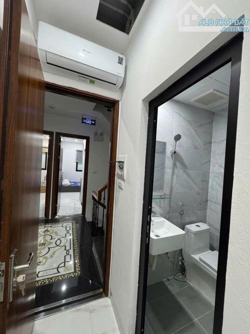 Cho Thuê CCMN Ngõ 16 Nguyễn Phúc Lai Đống Đa 20m2 Studio Cửa Sổ Ban Công Thang Máy Gần Chợ - 5