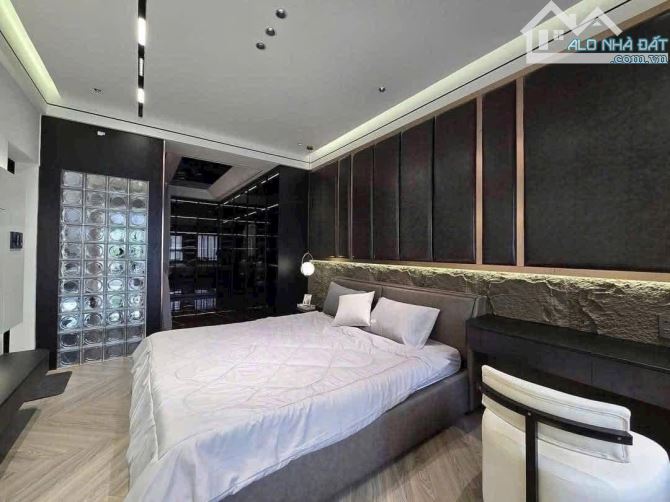 270m2 - NHỈNH 10tỷ - BÁN NHÀ CỔ LINH, LONG BIÊN- Pocher Đỗ Cửa - THANG MÁY - 5