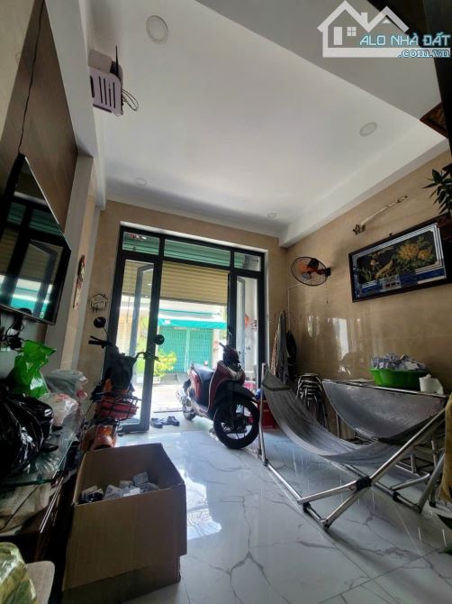 Nhà bán.Mặt tiền Bến Phú Lâm.Nhà 4 tầng.Giá chỉ 4,5 tỏi.Trung Tâm Quận 6.Tiện ích phủ đầy - 6