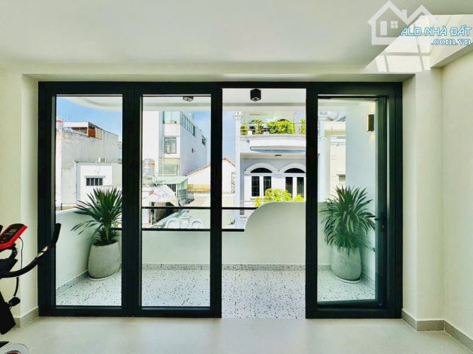 Nhà Đẹp - HXH Phạm Văn Chiêu, Gò Vấp - Trệt, Lửng, 2 Lầu, Sân Thượng - 4,5x11m - 6,990 tỷ - 6