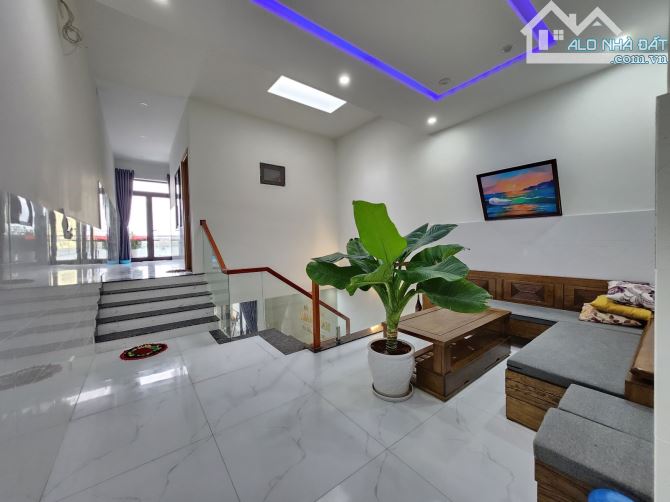 🍀🍀NHÀ MẶT TIỀN SÁT BIỂN 2 TẦNG XÂY FULL MỚI TOANH - VỪA Ở VỪA ĐẦU TƯ - TIỀM NĂNG - 6