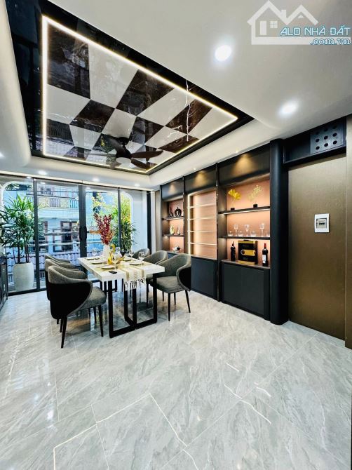 LÊN SÓNG SIÊU PHẨM ĐƯỜNG NGUYỄN BỈNH KHIÊM, P.ĐAKAO, QUẬN 1 - GIÁ TỐT:5TỶ620/76,8M2. HXH - 6