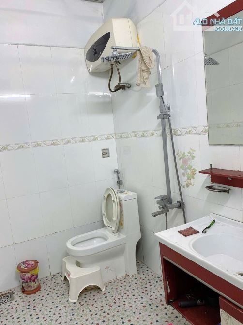 Cho thuê nhà tại ngõ H.Ồ S.E.N – Gần trung tâm, đủ tiện nghi! - 3PN - 6