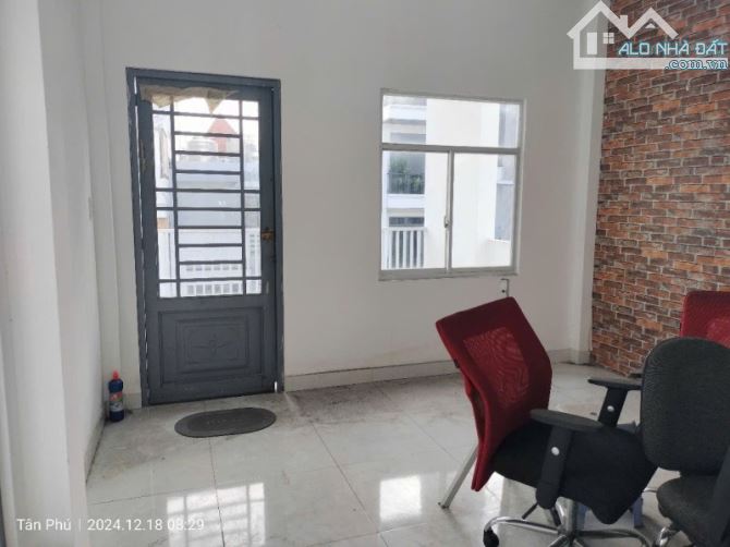 MTKD Nguyễn Xuân Khoát, Tân Phú, 76m2, 4 Tầng, 7,4m x 10,3m, chỉ 15,5 tỷ - 6