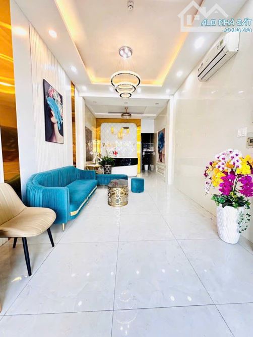MẶT TIỀN ĐƯỜNG 3/2; LÒNG ĐƯỜNG 30M VỈA HÈ RỘNG- CHO THUÊ KINH DOANH, 6 TẦNG - 6