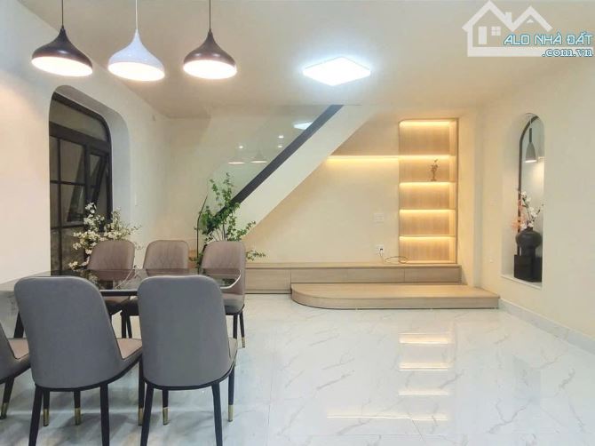 Bán nhà phong cách kiến trúc hiện đại - nhà ngõ Dư Hàng. - 7