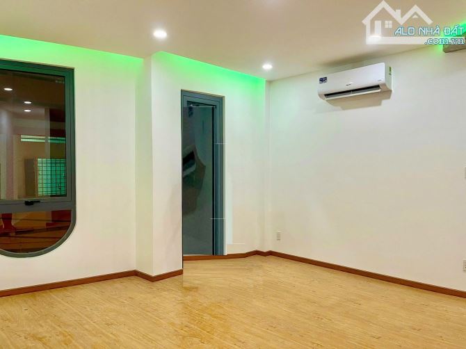 NHÀ ĐẸP 4 LẦU HẺM 7M CHỈ CÁCH MT HẬU GIANG 20M - 8
