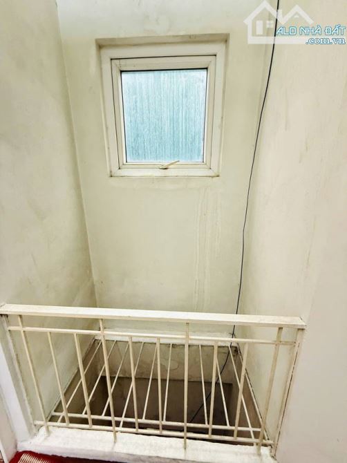 ĐÌNH THÔN 60M2 - TT QUẬN - DÂN XÂY - KCBT CHẮC CHẮN - GẦN PHỐ - 8