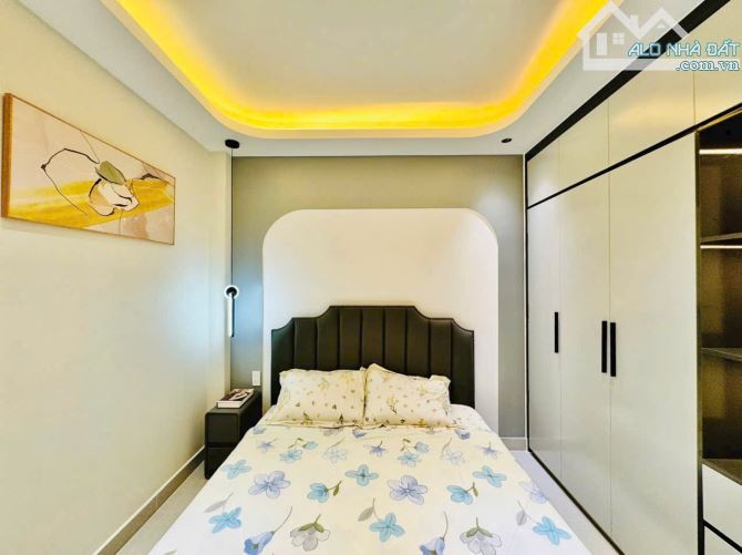 Nhà Đẹp - HXH Phạm Văn Chiêu, Gò Vấp - Trệt, Lửng, 2 Lầu, Sân Thượng - 4,5x11m - 6,990 tỷ - 9