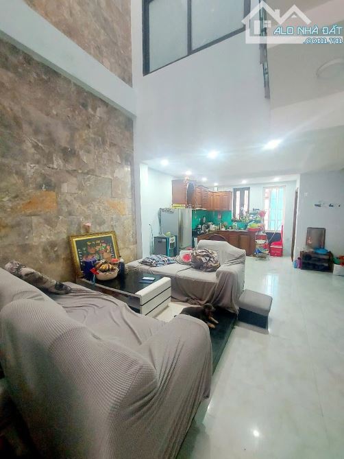 🏡NHÀ ĐẸP Ở NGAY – CÁCH BIỂN 150M –MT HỒ THẤU (10.5M) – GẦN NGÃ 4- GIÁ CHỈ 10 TỶ - 9