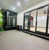 Nhà xây mới phúc lợi 5tầng  long biên  32m2  giao thông thuận lợi