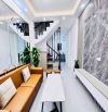 Bán nhà 89 Lạc Long Quân - 4 tầng x 35m2 - cách oto 10m - Nhỉnh 7 tỷ