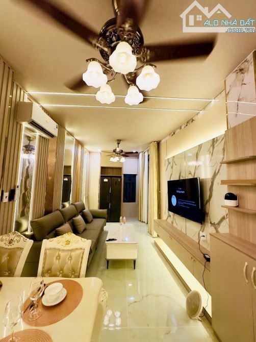 Bán Biệt Thự Mini Tân Bình 31m tặng Full Nội Thất 2 tầng 2 PN chỉ 4 đòng 3 TL