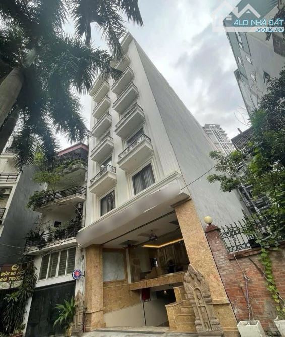 Khách sạn Trần Duy Hưng 8 tầng đẳng cấp 5 sao 130m Giá 56 Tỷ