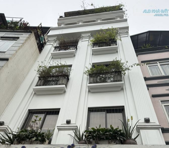 BÁN TOÀ VĂN PHÒNG MẶT PHỐ LẠC LONG QUÂN 68m2 - 8T THANG MÁY - MT 6m - 44 TỶ - KINH DOANH