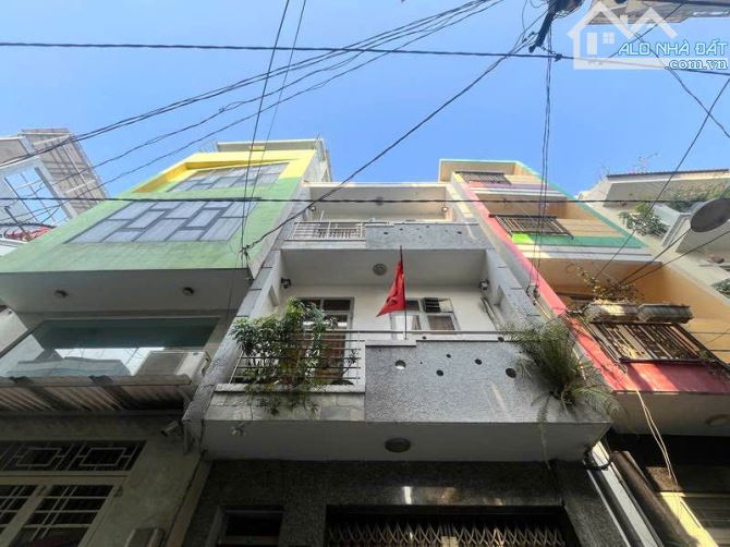 (Quận 3) diện tích khủng 111m2.  2 mặt Hxh Lê Văn Sỹ. 4,5x22m. 19 tỷ
