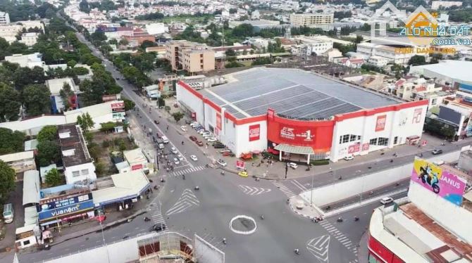 Bán nhà góc 2 mặt tiền Đồng Khởi, Tân Phong, Biên Hòa, 381m2, giá 13 tỷ 900.