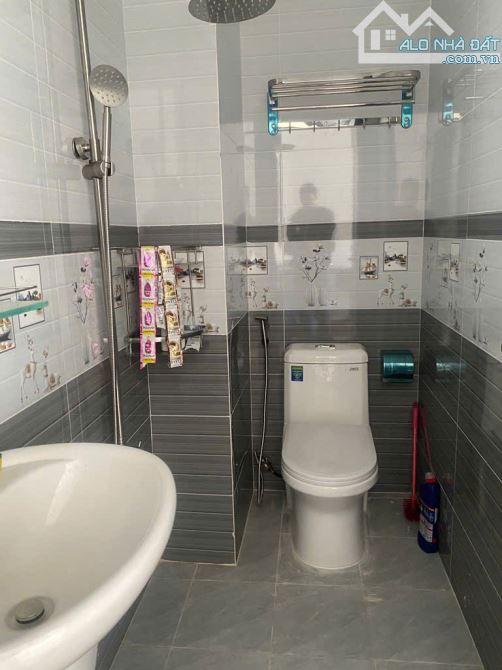 "Bán nhà tặng nội thất -4 tầng-  Đường 10 -  Tăng Nhơn Phú B - Q 9 - Diện tích : 66m²i: (4