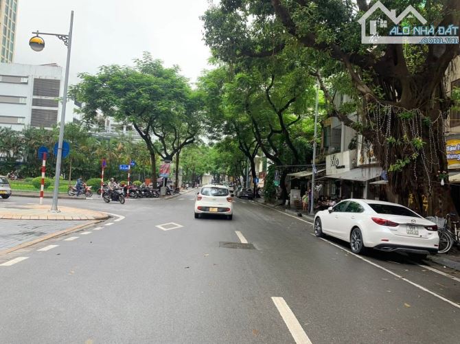 Bán nhà Văn Hương - 35m2 - 6,5tỷ - 40m ra phố - nhà mới,chắc chắn
